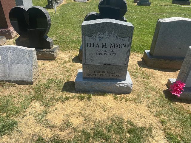 Upright monument made by Tri-State Monument Company
